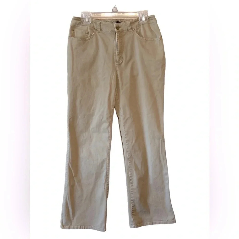 ๐ Jones New York khaki jeans size 8 ๐โ
BIN #14 - Picture 1 of 9